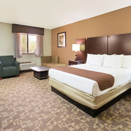 Rodeway Inn & Suites Chandler - Phoenix South I-10