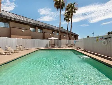 Rodeway & - Phoenix South I-10 Hotel