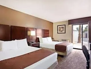Rodeway & - Phoenix South I-10 Hotel